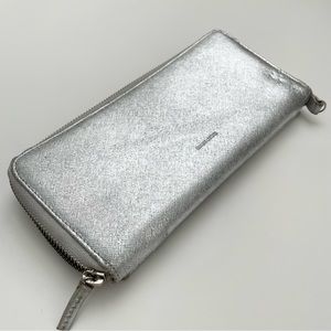 MOVING SALE [Nine West] Leather Metallic Silver Wallet / Clutch / Wristlet